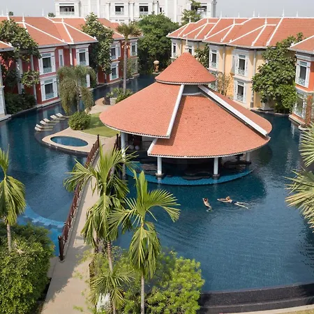 The Royal Family Suites By Memoire Palace Resort & Spa